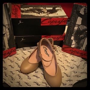 Children’s Tan Character Shoe